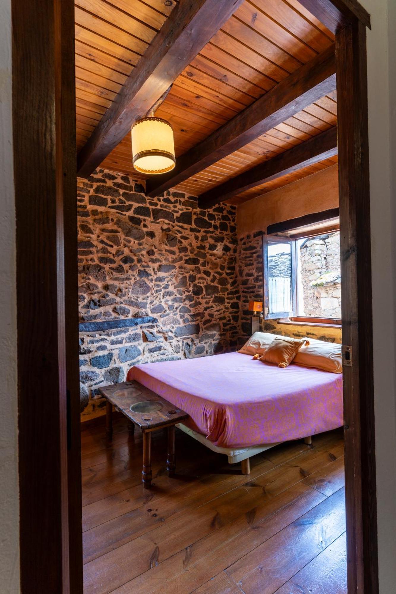 Casa De Turismo Rural Sardom3 Bembibre  Екстериор снимка