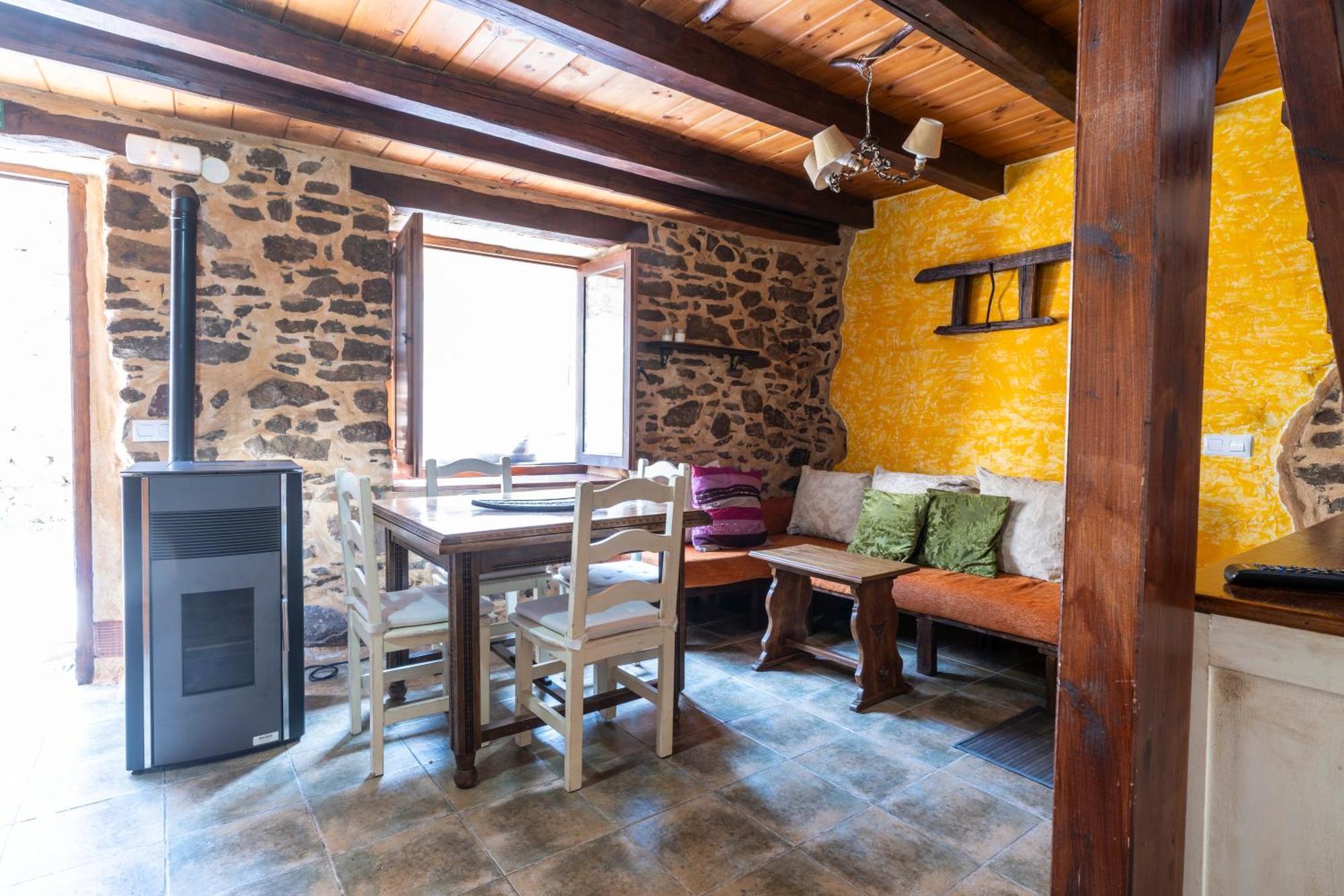 Casa De Turismo Rural Sardom3 Bembibre  Екстериор снимка