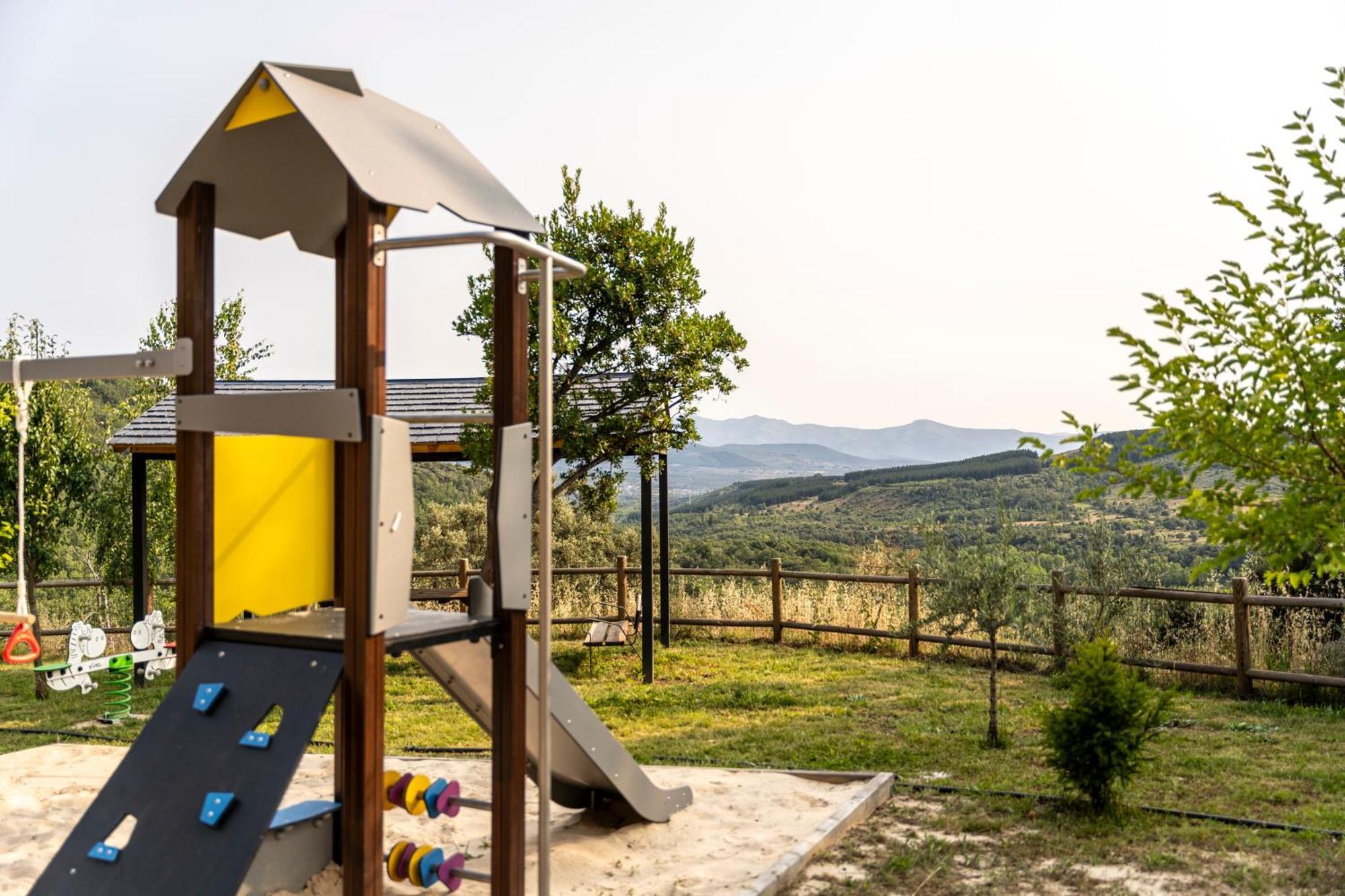 Casa De Turismo Rural Sardom3 Bembibre  Екстериор снимка